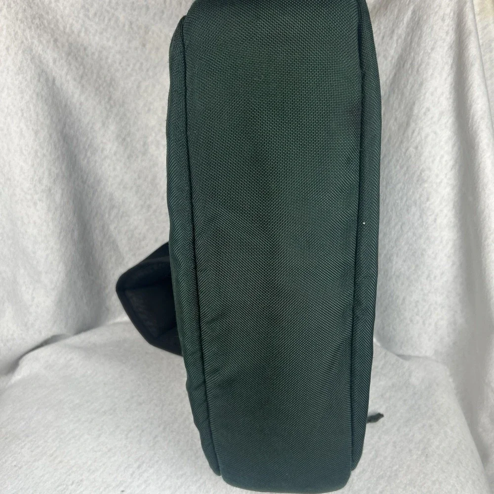 Patagonia Vintage Briefcase Green Made In USA ‎ Crossbody Straps Travel Work